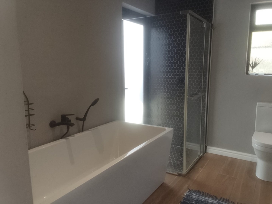 To Let 3 Bedroom Property for Rent in Heather Park Western Cape